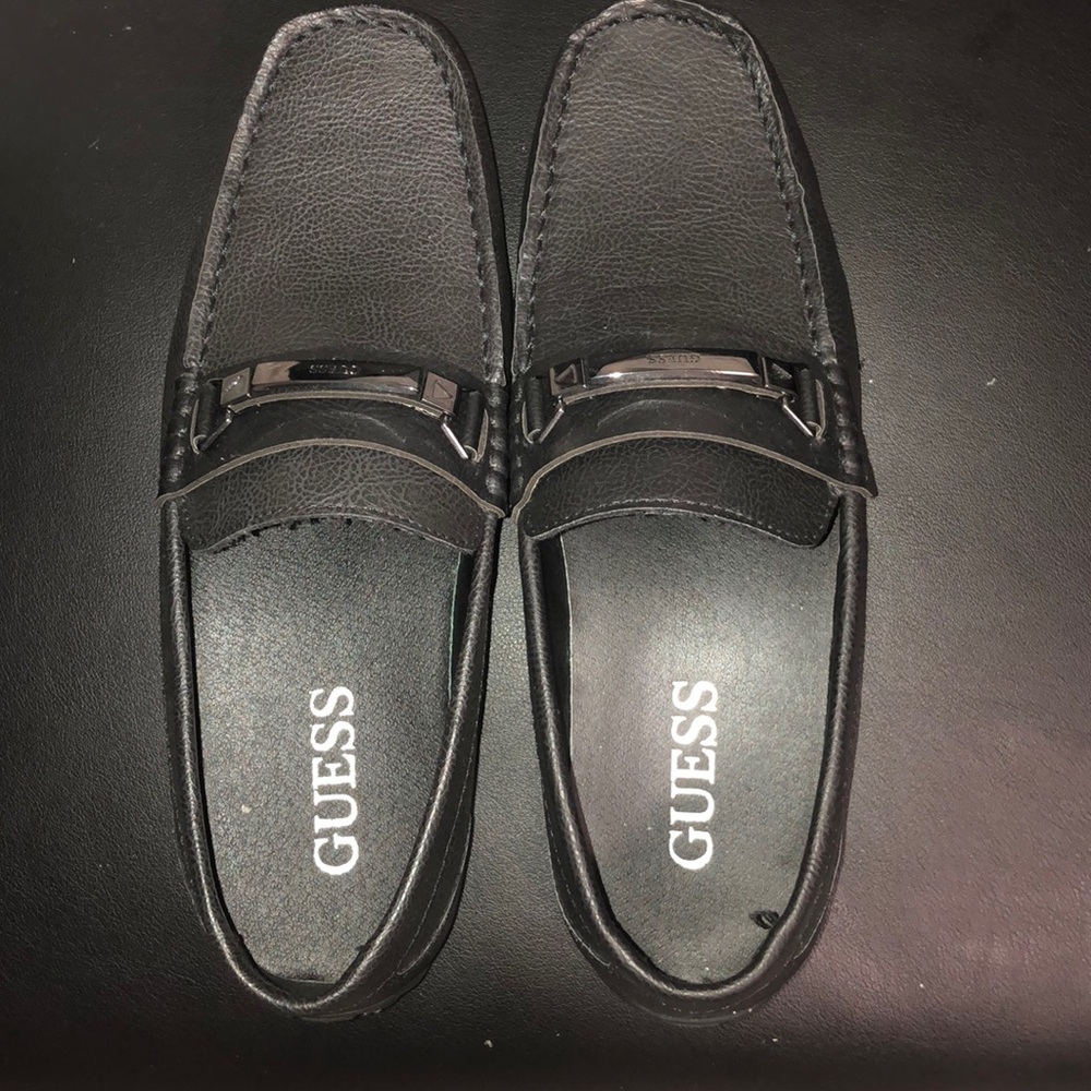 Guess Loafers Men’s 7 Like New Condition